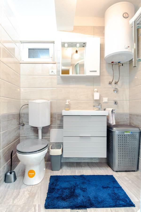 דירות ספליט 2 Apartmans "Metro" And "Gum" מראה חיצוני תמונה
