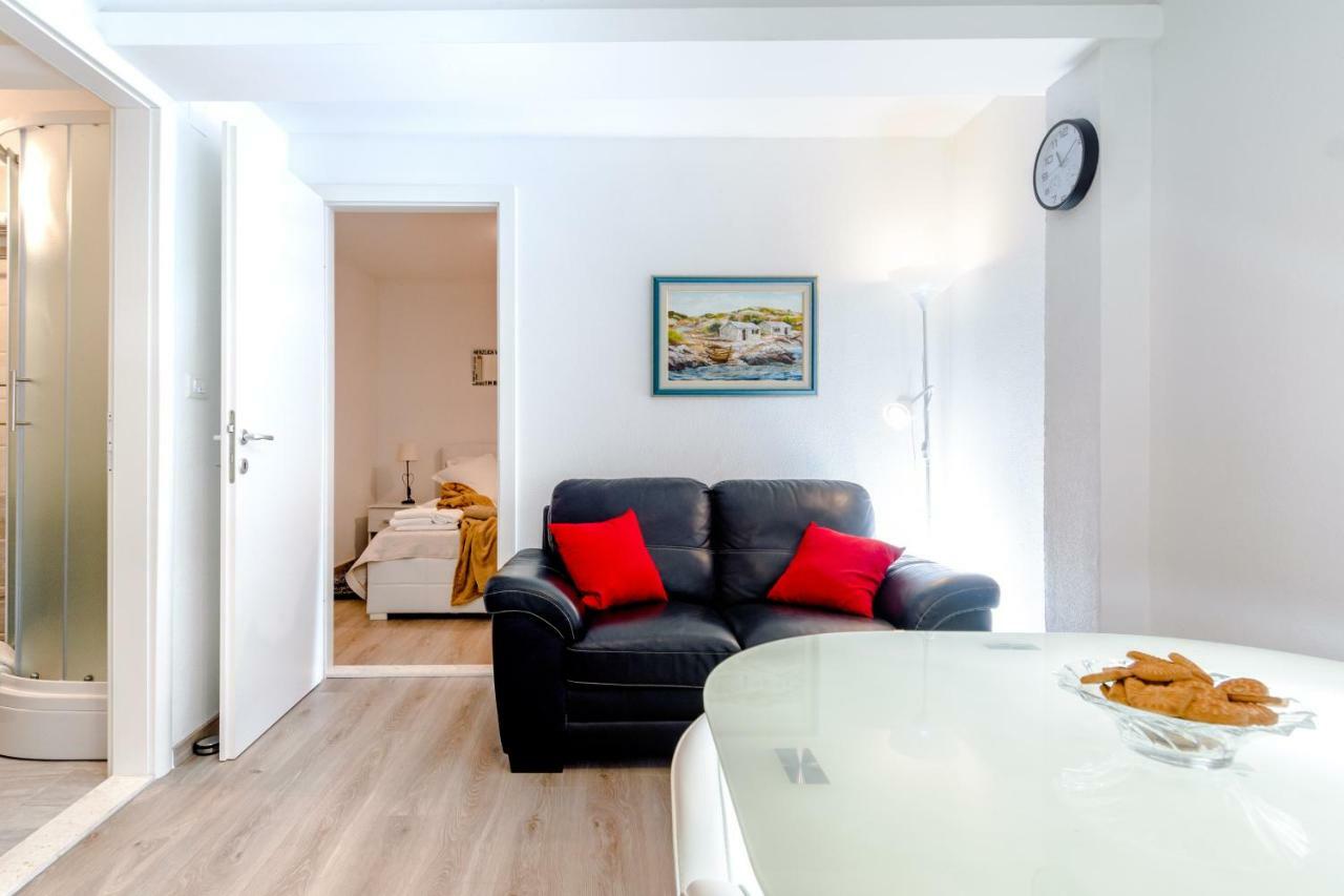 דירות ספליט 2 Apartmans "Metro" And "Gum" מראה חיצוני תמונה