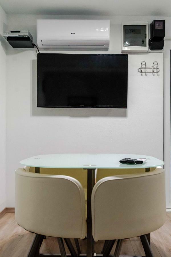 דירות ספליט 2 Apartmans "Metro" And "Gum" מראה חיצוני תמונה